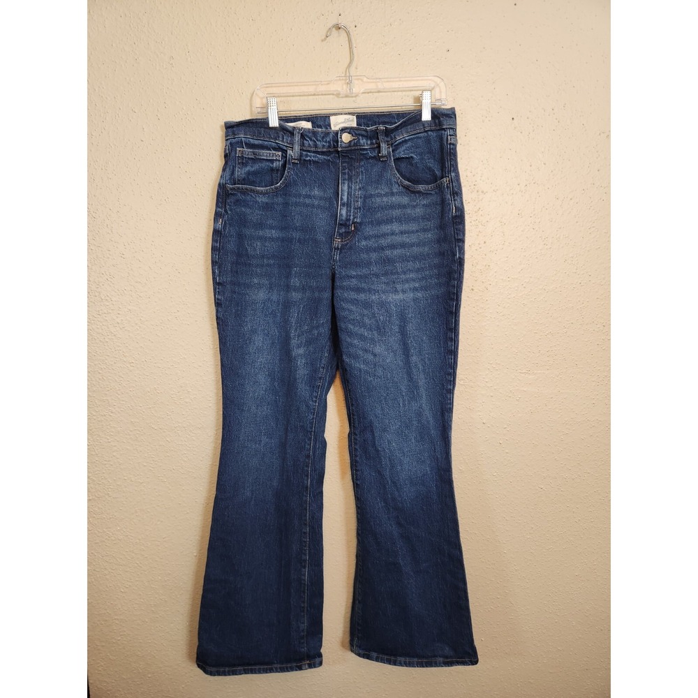 Universal Thread Womens 14/R Blue Jeans High Rise Flare Medium Wash Stretch